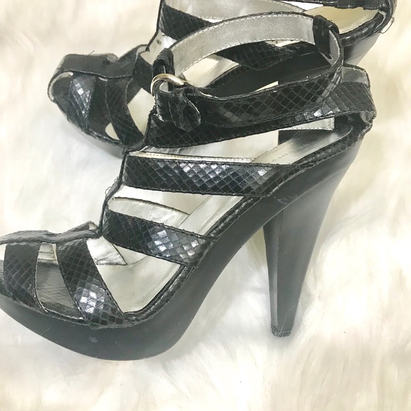 Forever twenty one black sassy peep toe bootie - Picture 3 of 8